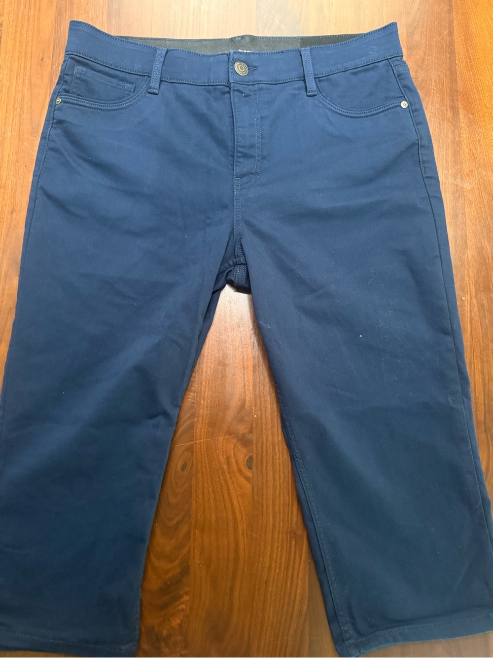 Liz Claiborne Dark Blue Mid-Rise Crop Capri Pants size 16